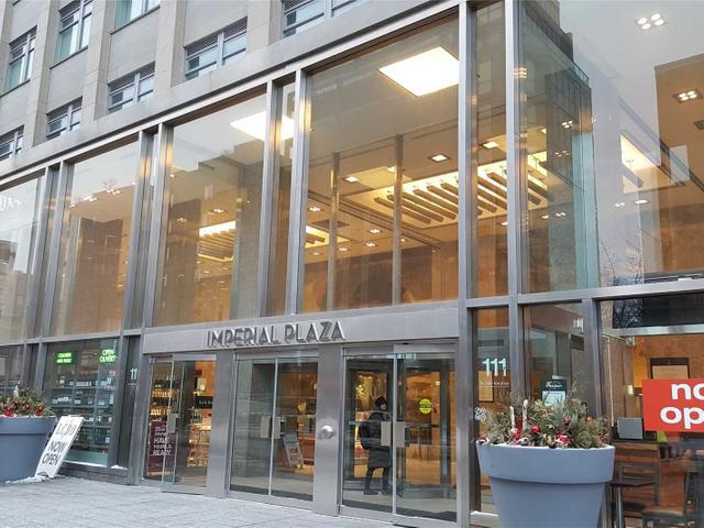 1721 - 111 St Clair Ave W