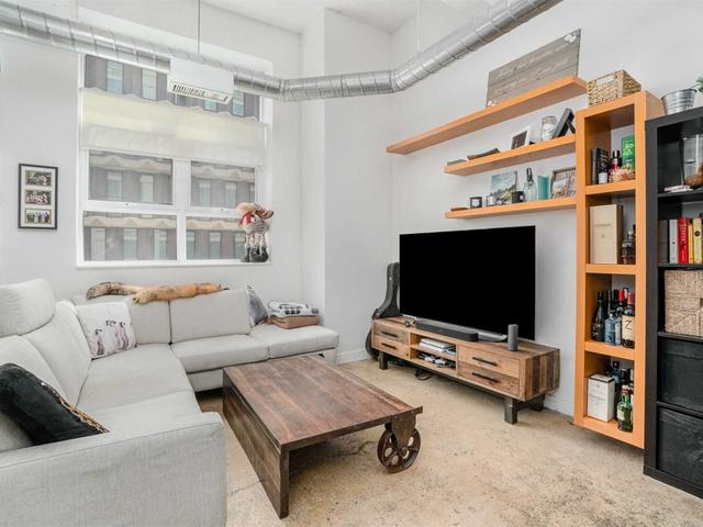 422 - 155 Dalhousie St