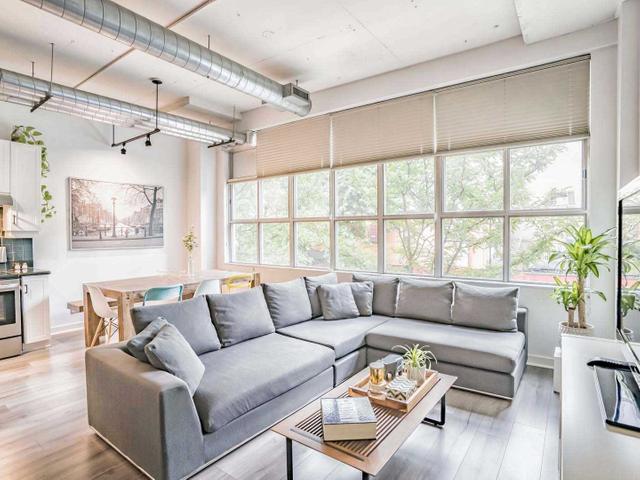 202 - 188 Eglinton Ave E