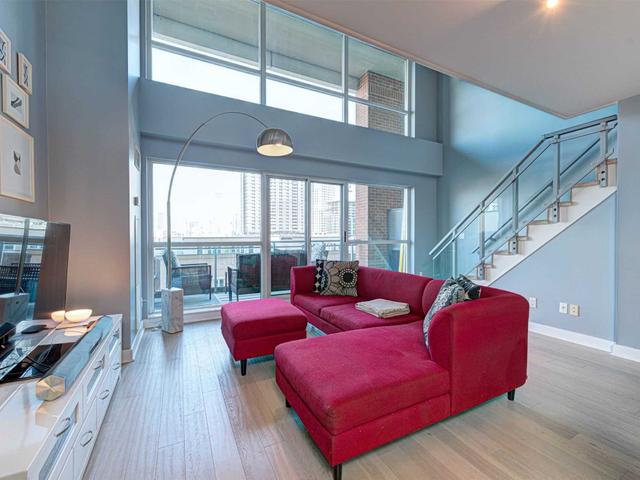 411 - 80 Western Battery Rd