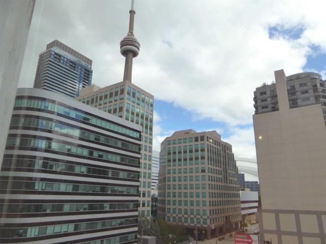 519 - 36 Blue Jays Way