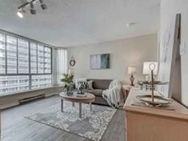 805 - 38 Elm St