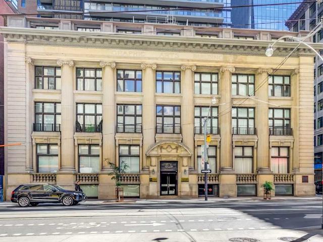 306 - 73 Richmond St W