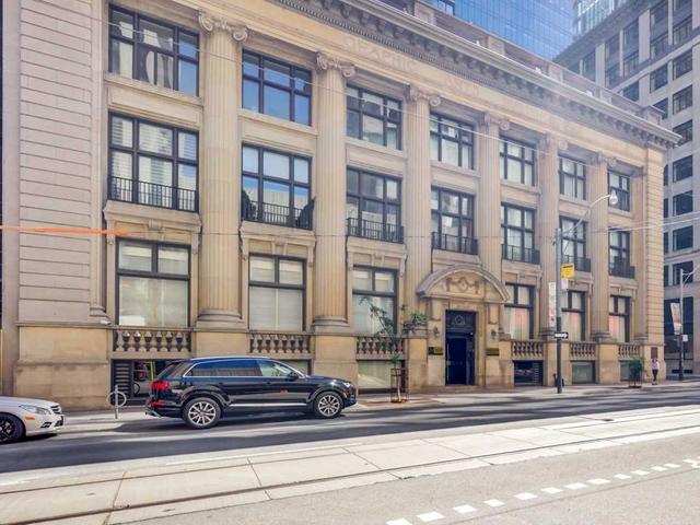 306 - 73 Richmond St W