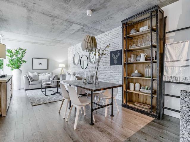 618 - 75 Portland St