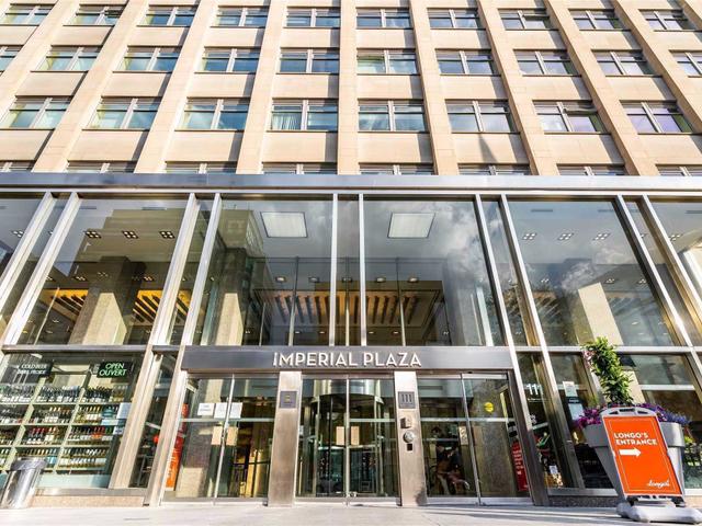 1015 - 111 St Clair Ave