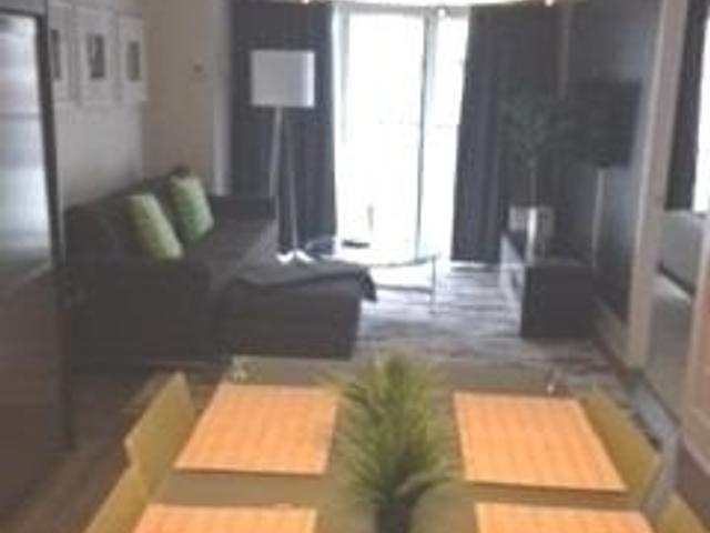 402 - 300 Front St W