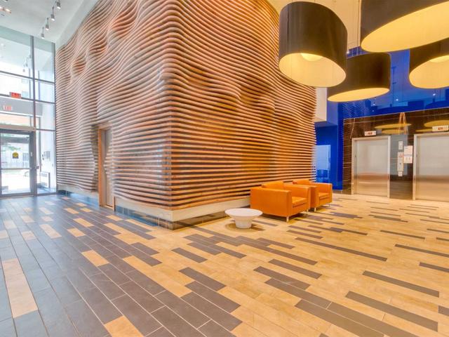 1011 - 111 Bathurst St