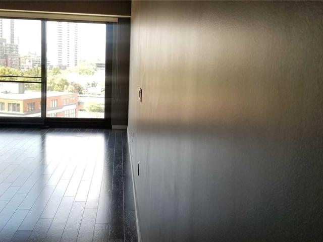 818 - 51 Trolley Cres