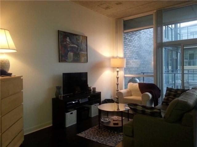 1102 - 478 King St W