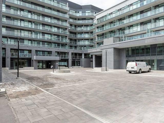 120 - 621 Sheppard Ave E