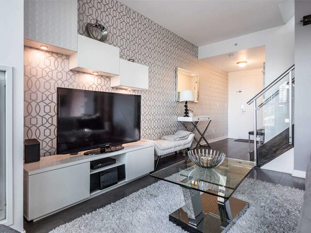 914 - 69 Lynn Williams St