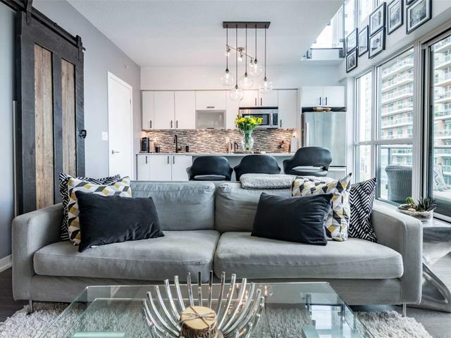 914 - 69 Lynn Williams St