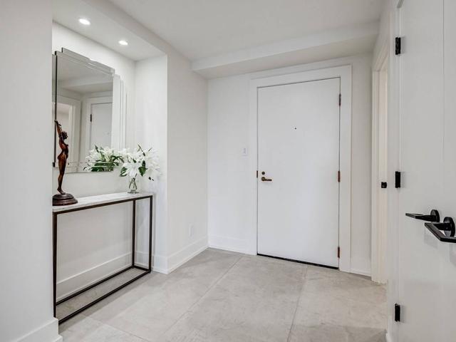 1601 - 175 Cumberland St