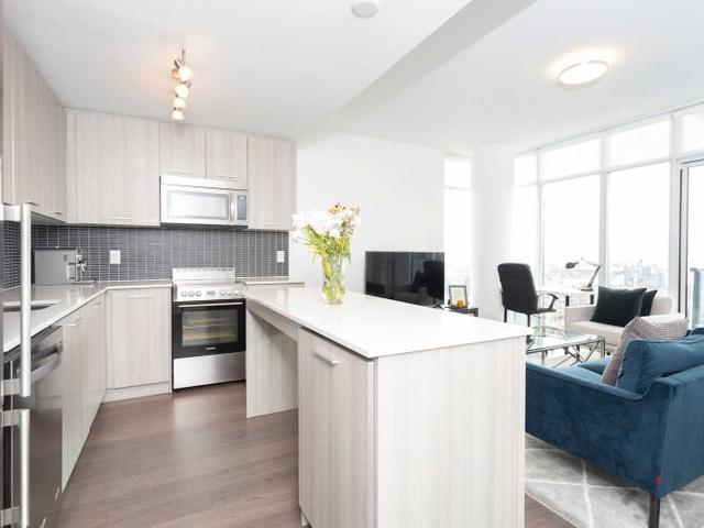 2005 - 105 George St