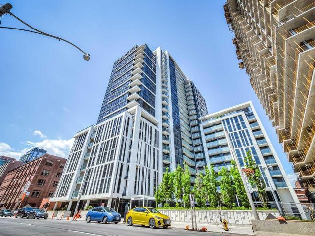 1522 - 400 Adelaide St E