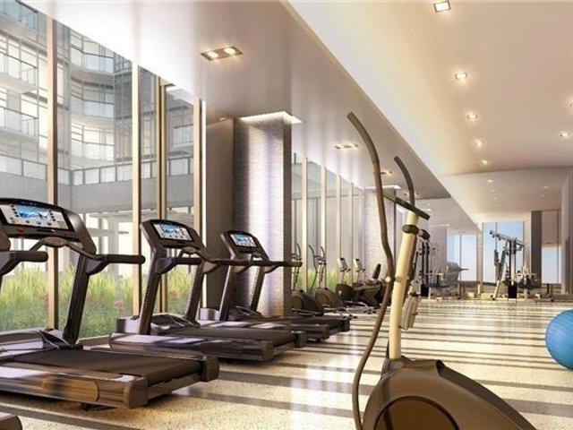 635 - 460 Adelaide St E