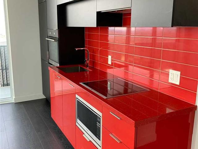 3802 - 8 Eglinton Ave E