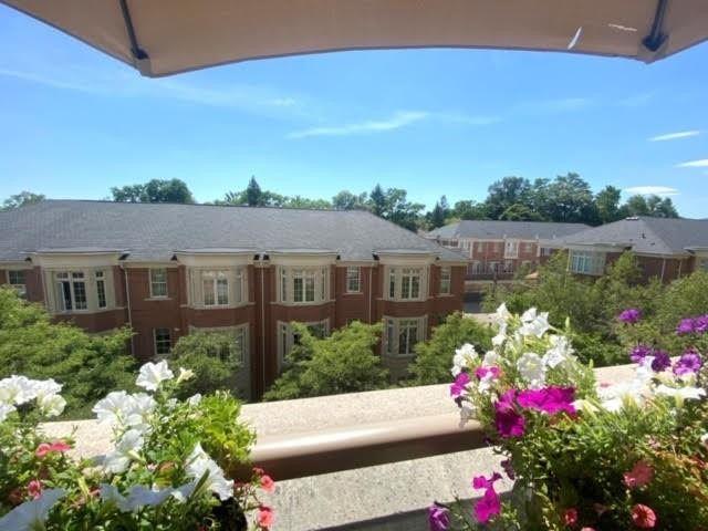 414 - 20 Burkebrook Pl