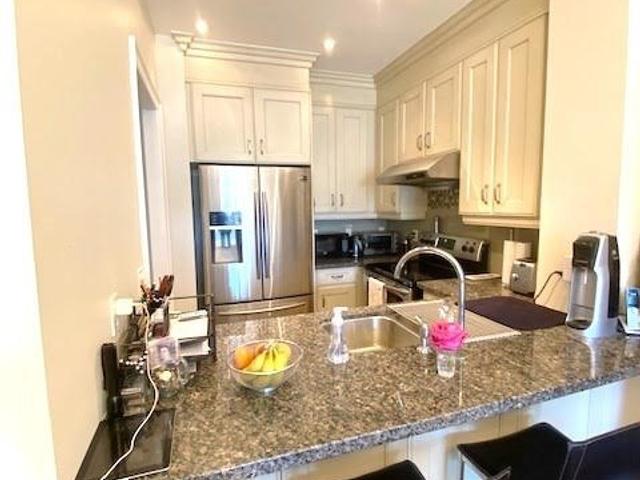 414 - 20 Burkebrook Pl