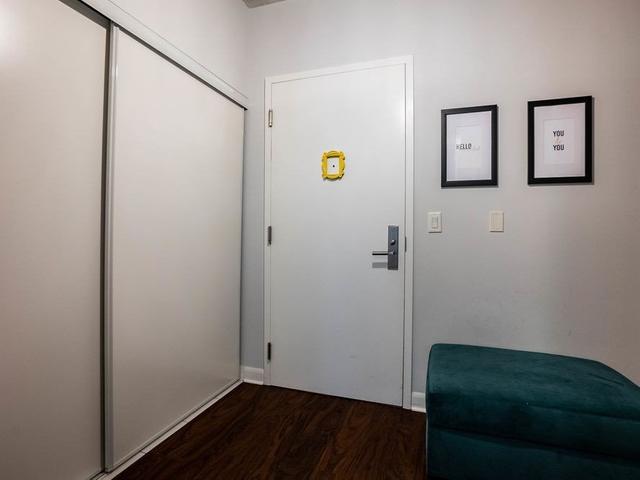 1002 - 478 King St W