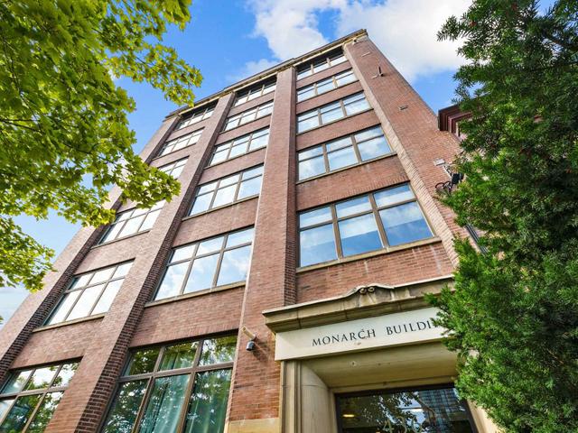 109 - 436 Wellington St W