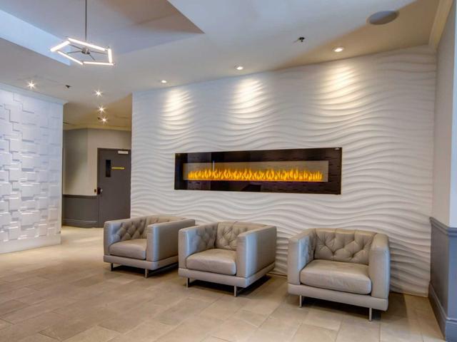 1106 - 105 Victoria St