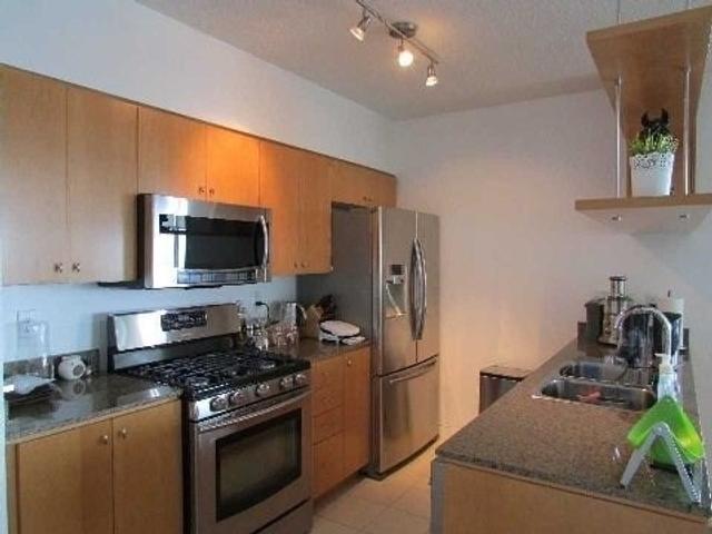 2612 - 35 Mariner Terr