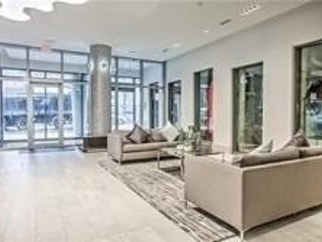 1135 - 525 Adelaide St W