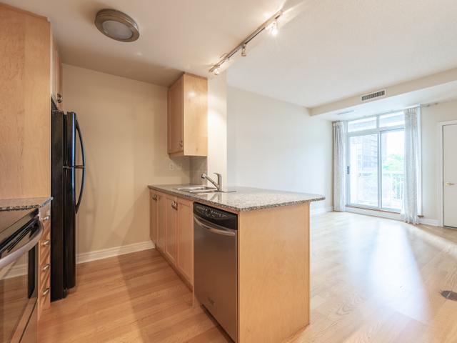 1010 - 100 Hayden St