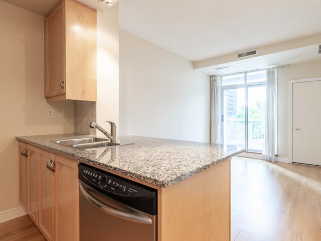 1010 - 100 Hayden St