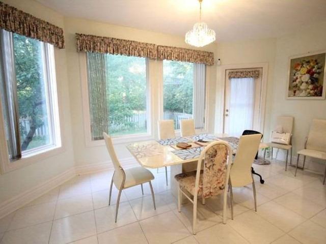 Room 2 - 248 Princess Ave