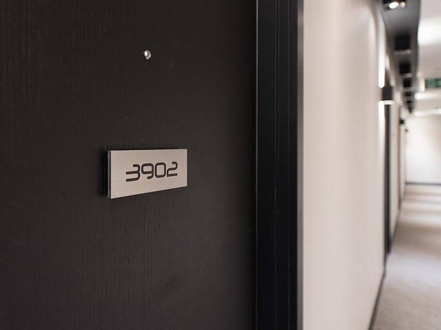 3902 - 8 Eglinton Ave E