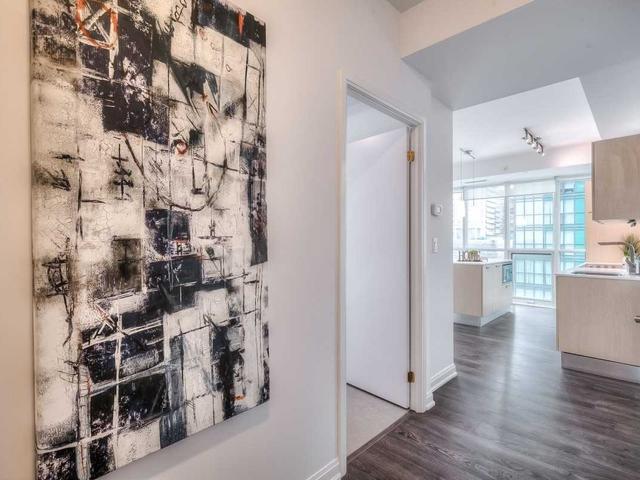 1708 - 11 Bogert Ave