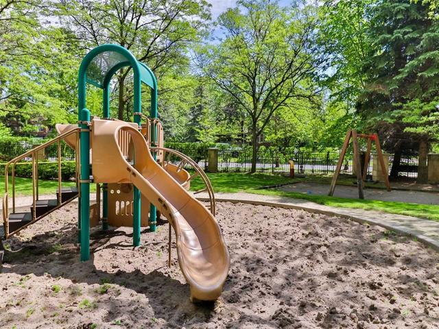 2302 - 238 Doris Ave