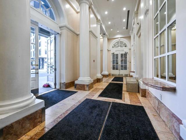 2501 - 25 The Esplanade