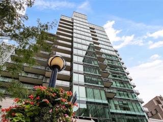 Lp1602 - 77 Charles St W