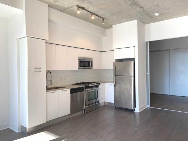 414 - 399 Adelaide St W