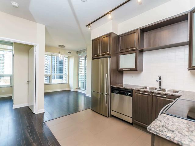 703 - 500 Sherbourne St