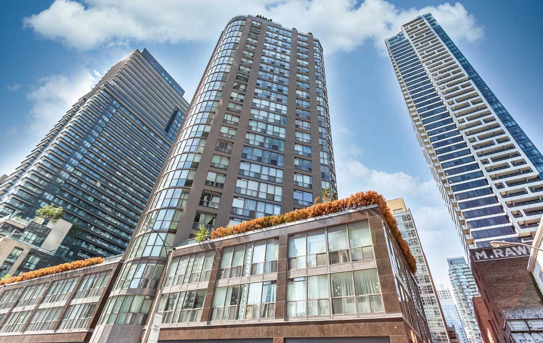 215 24 Wellesley St W, Toronto Terminated, C4904875 Condos.ca