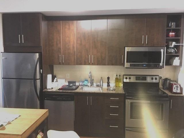 1006 - 116 George St