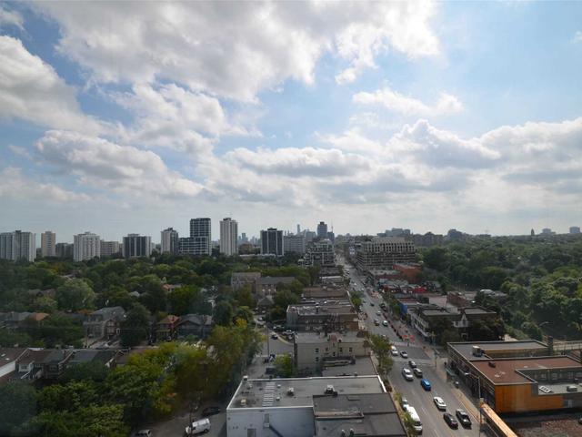 1721 - 8 Hillsdale Ave E