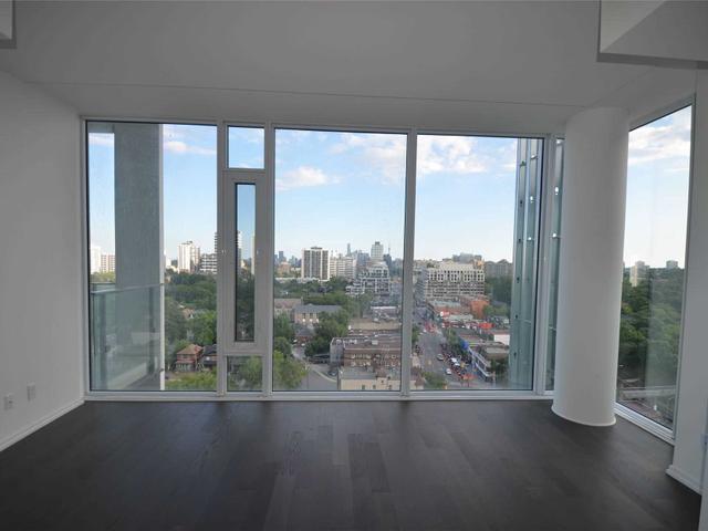 1721 - 8 Hillsdale Ave E