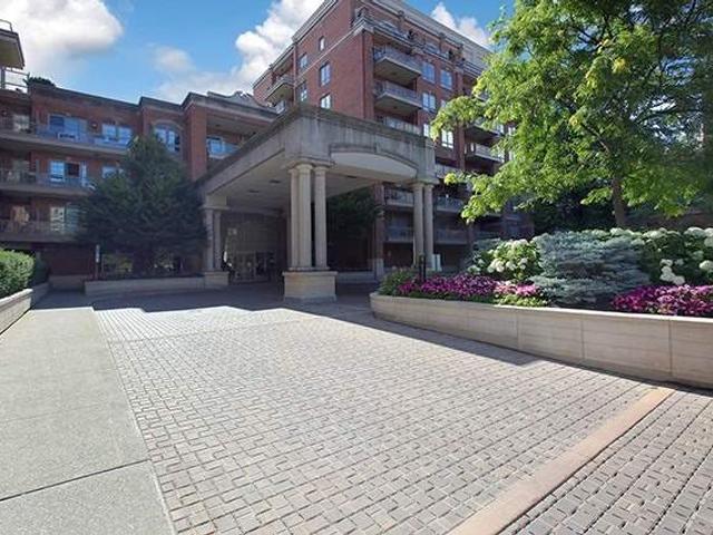 426 - 20 Burkebrook Pl