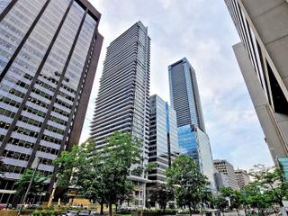 1705 - 426 University Ave