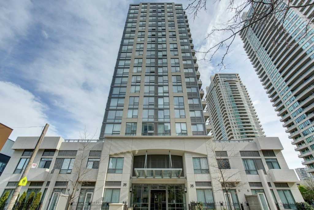 1011 35 Hollywood Ave, North York