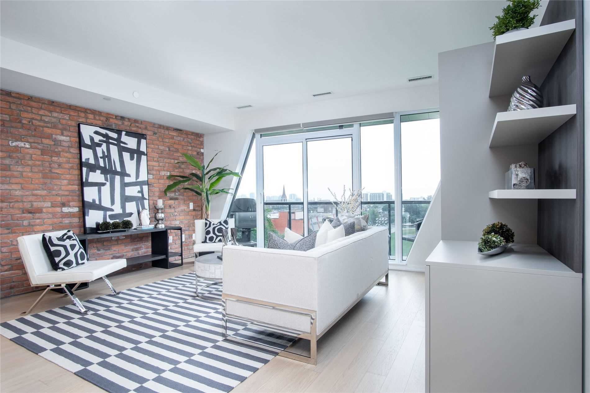 PH 5 138 St Helens Ave,