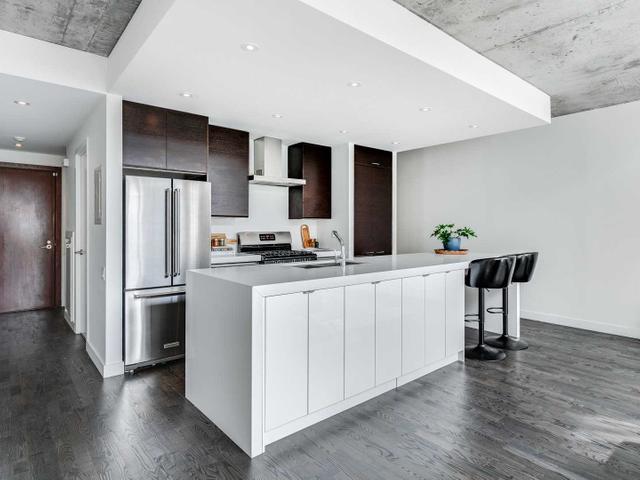 705 - 75 Portland St