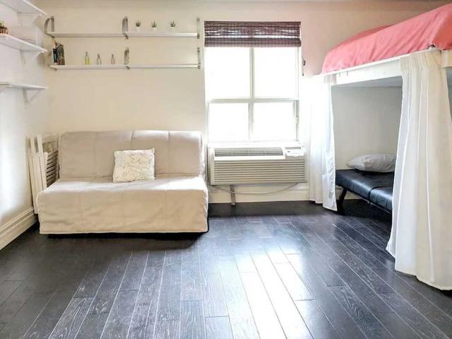 303 - 88 Charles St E