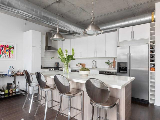 603 - 32 Stewart St N